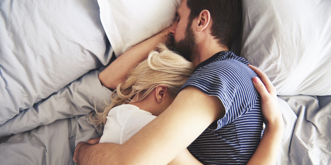 What your sleep position says about your relationship | And So To Bed