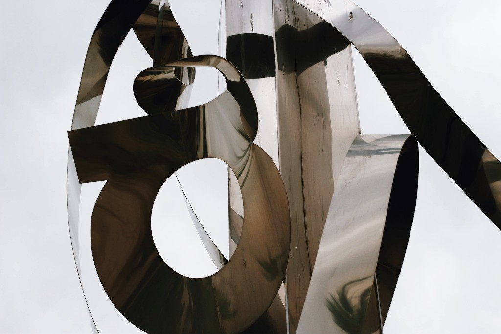 Virtual Visions: Exploring Online Art Galleries
